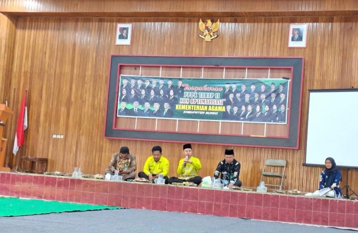 Pesan Kepala Kantor Kemenag Bungo terhadap PPPK tahap II non optimalisasi dalam acara tasyakuran Pesan Kepala Kantor Kemenag Bungo terhadap PPPK tahap II non optimalisasi dalam acara tasyakuran