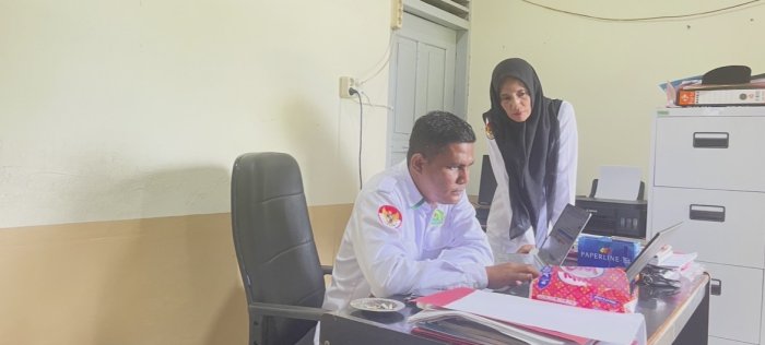 Waka Kesiswaan Man 3 Bungo berikan wejangan Bimtek Pengisian SKP Triwulan IV