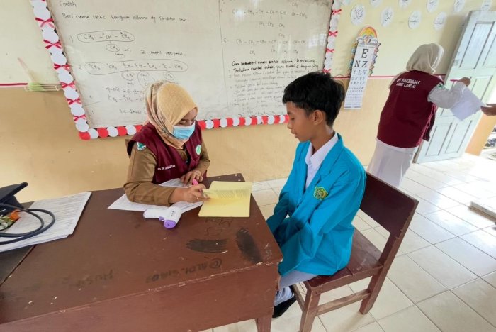 Pemeriksaan Kesehatan Siswa dan Remaja Diperluas di Sekolah Pemeriksaan Kesehatan Siswa dan Remaja Diperluas di Sekolah