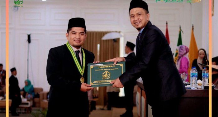 Resmi Menyandang Gelar Gr., M. Fauzi Ikuti Wisuda Pengukuhan Guru Profesional dan Yudisium ke V Tahun 2026