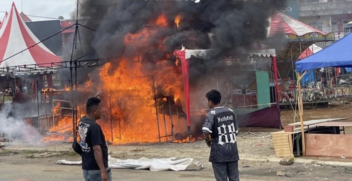 Kebakaran Melanda Pasar Malam Taman Hijau Muara Bungo Kebakaran Melanda Pasar Malam Taman Hijau Muara Bungo