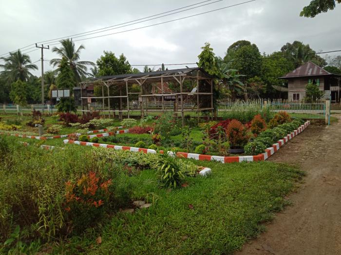 BERBENAH UNTUK MEMBUAT LINGKUNGAN MADRADAH NYAMAN DAN ASRI BERBENAH UNTUK MEMBUAT LINGKUNGAN MADRADAH NYAMAN DAN ASRI