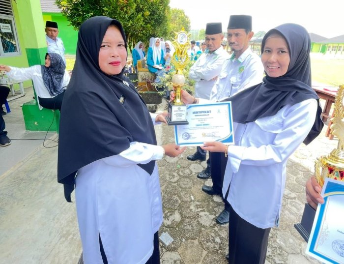 Kelas 11 MIPA 2 Raih Juara Tiga Umum Porseni MAN 3 Bungo Kelas 11 MIPA 2 Raih Juara Tiga Umum Porseni MAN 3 Bungo