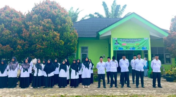 Tingkatkan Disiplin dan Nasionalisme, MAN 3 Bungo Gelar Upacara Senin Tingkatkan Disiplin dan Nasionalisme, MAN 3 Bungo Gelar Upacara Senin