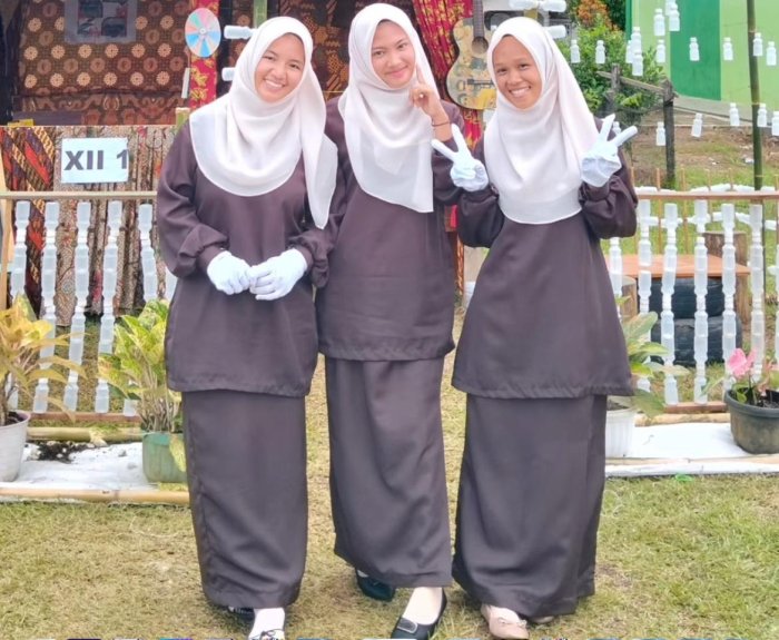 Tim Syarhil Putri 12 MIPA 1 Raih Juara Pertama Porseni 2025