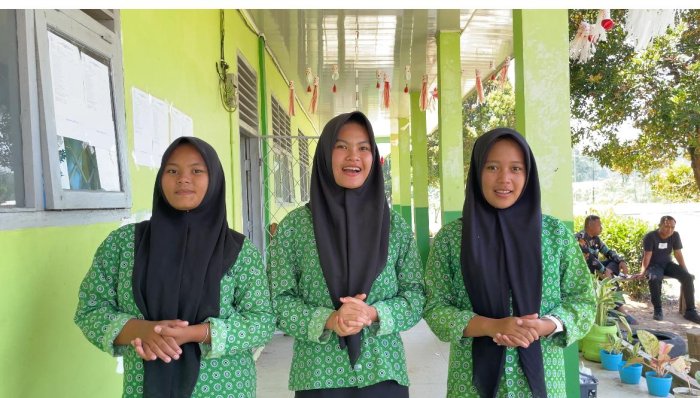 Siswi Kelas 12 IPS 3 Informasikan Jadwal Ujian TKA