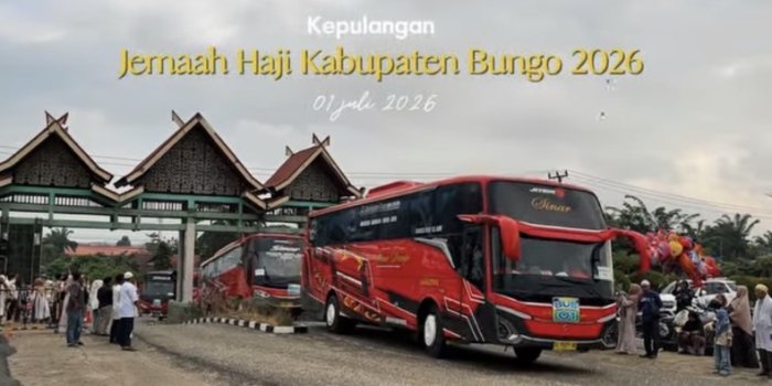 188 Jemaah Haji Bungo Tiba di Tanah Air Disambut Bupati Bungo 188 Jemaah Haji Bungo Tiba di Tanah Air Disambut Bupati Bungo