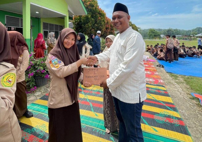 Rafiqna, Wanita Jenius dan Hafidzah Inspiratif