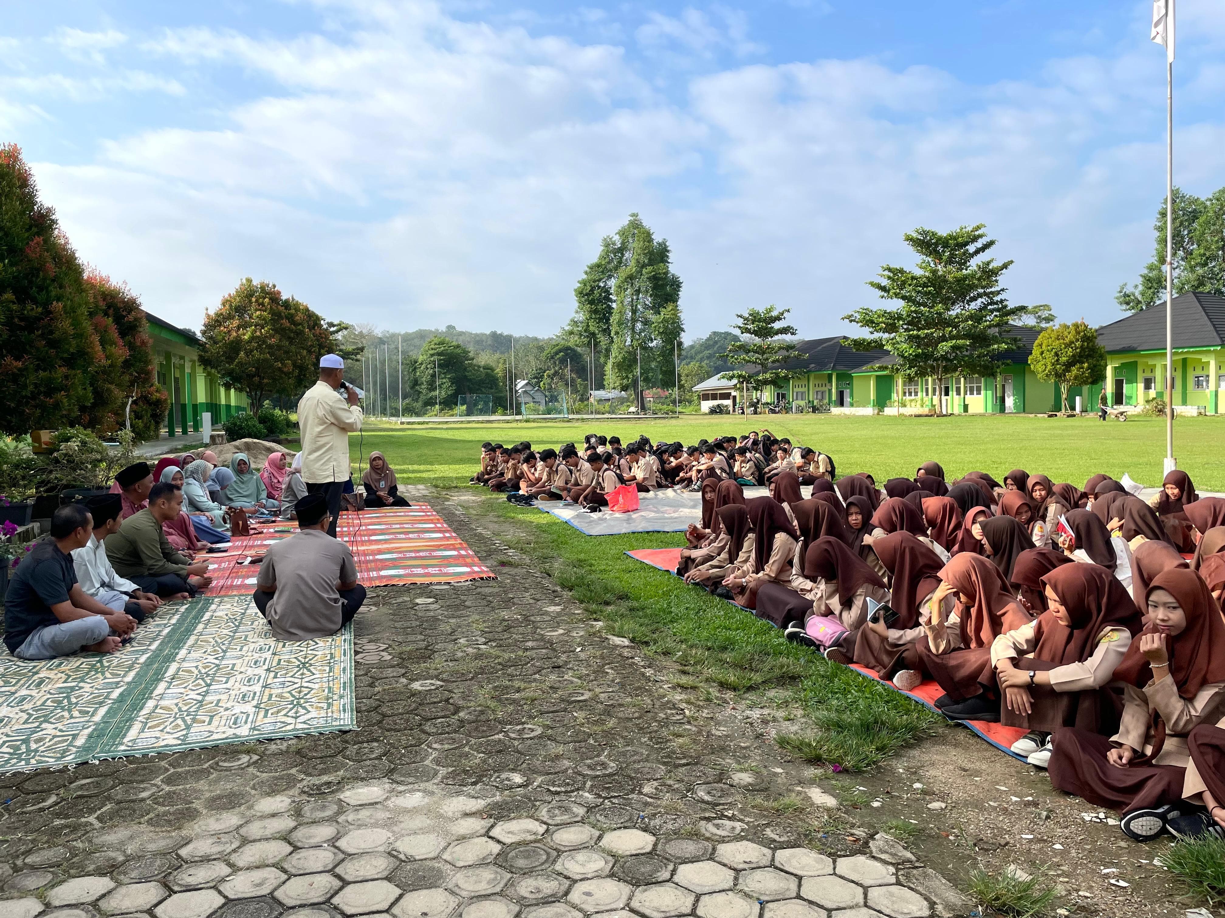 MAN 3 BUNGO GELAR PERINGATAN ISRA' MI'RAJ NABI MUHAMMAD SAW TAHUN 1446 H