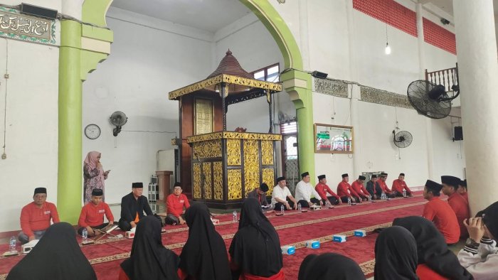 Tim MTQ Kabupaten Bungo Kumpul di Masjid Agung Al Mubarak Tim MTQ Kabupaten Bungo Kumpul di Masjid Agung Al Mubarak
