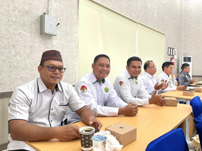 mengikuti kegiatan Sosialisasi Strategi Efektif Penyusunan Laporan Akhir Tahun 2025 mengikuti kegiatan Sosialisasi Strategi Efektif Penyusunan Laporan Akhir Tahun 2025