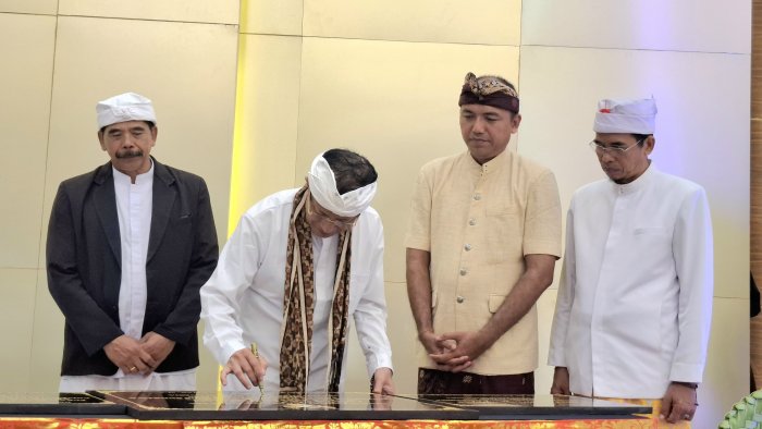 Menag Resmikan Fakultas Sains dan Teknologi di UHN Sugriwa Menag Resmikan Fakultas Sains dan Teknologi di UHN Sugriwa