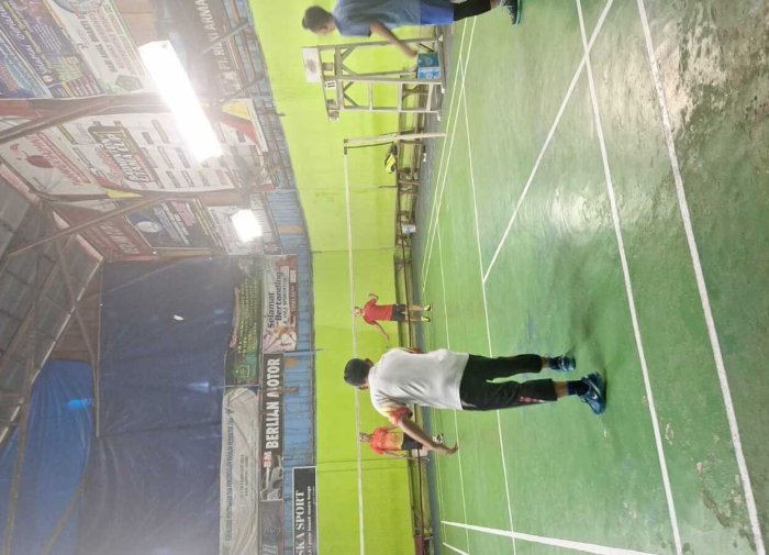 Kepala MAN 3 Bungo Tingkatkan Latihan Badminton Sambut HAB Kemenag 2026 Kepala MAN 3 Bungo Tingkatkan Latihan Badminton Sambut HAB Kemenag 2026