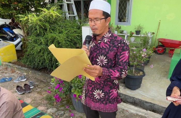 Wali Kelas bapak Badrul Husni MAN 3 Bungo Dukung Awards Literasi Sekolah Wali Kelas bapak Badrul Husni MAN 3 Bungo Dukung Awards Literasi Sekolah