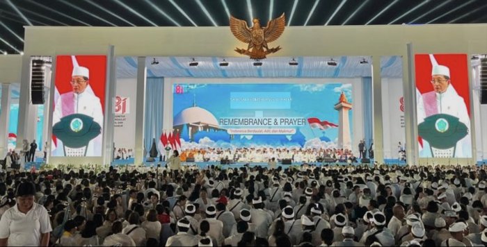 Pentingnya toleransi antar Umat Beragama, Zikir dan Doa Kebangsaan di Monas Sambut HUT RI ke-81 Pentingnya toleransi antar Umat Beragama, Zikir dan Doa Kebangsaan di Monas Sambut HUT RI ke-81