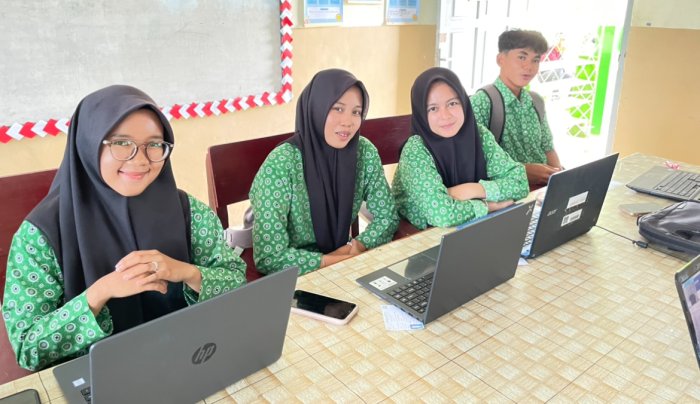 Siswi MAN 3 Bungo Antusias Ikuti Gladi Ujian TKA