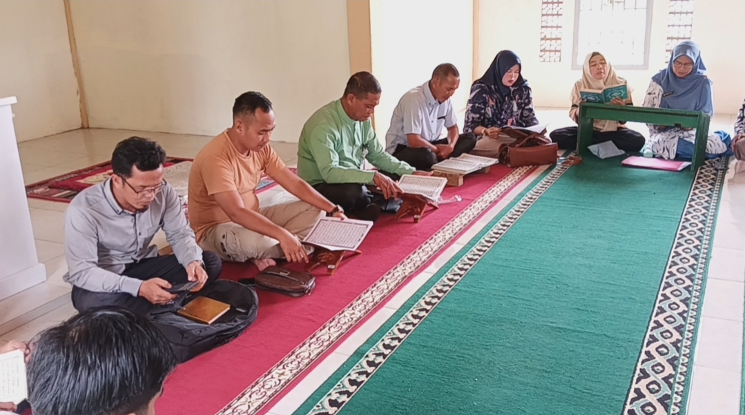 MAN 3 BUNGO IKUT SUKSESKAN PROGRAM INDONESIA KHATAM QURAN MAN 3 BUNGO IKUT SUKSESKAN PROGRAM INDONESIA KHATAM QURAN