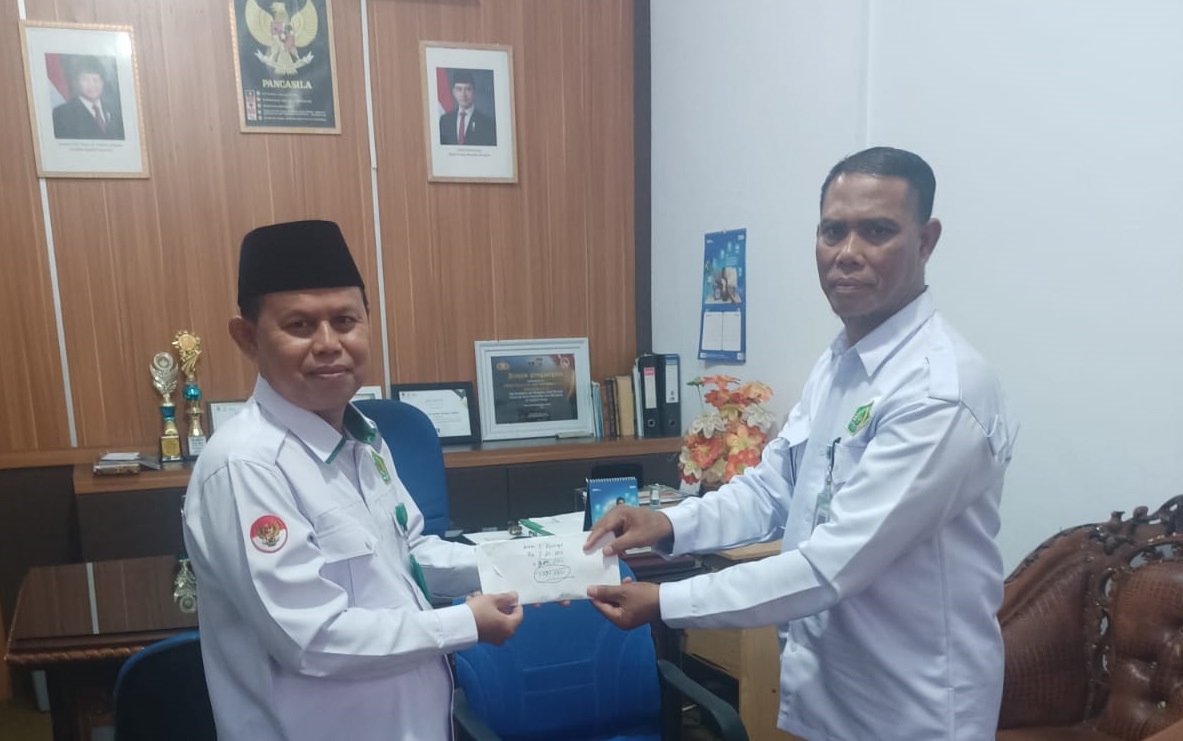 Kepala MAN 3 Bungo Serahkan Bantuan Musibah Banjir Bekasi Kepada Kantor Kementerian Agama Kab. Bungo Kepala MAN 3 Bungo Serahkan Bantuan Musibah Banjir Bekasi Kepada Kantor Kementerian Agama Kab. Bungo