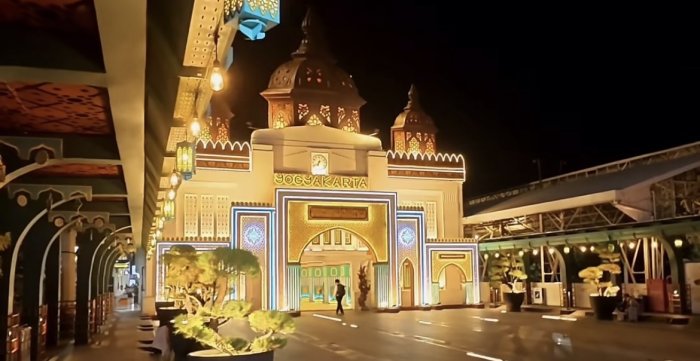 Stasiun Tugu Yogyakarta Tampilkan Dekorasi Lebaran Terbaik 2026