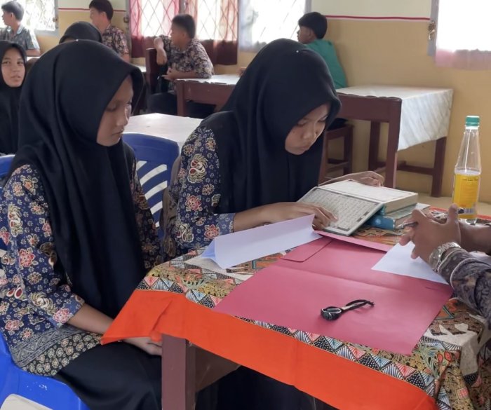 Mayoritas Calon Murid Baru MAN 3 Bungo Tunjukkan Kemampuan Lancar Membaca Al-Quran dalam Seleksi Masuk Mayoritas Calon Murid Baru MAN 3 Bungo Tunjukkan Kemampuan Lancar Membaca Al-Quran dalam Seleksi Masuk