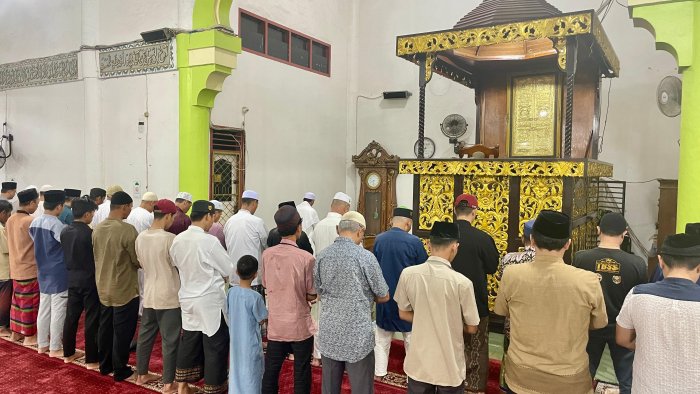 Kepala MAN 3 Bungo Sampaikan Ceramah Ramadan di Masjid Al-Mubarak