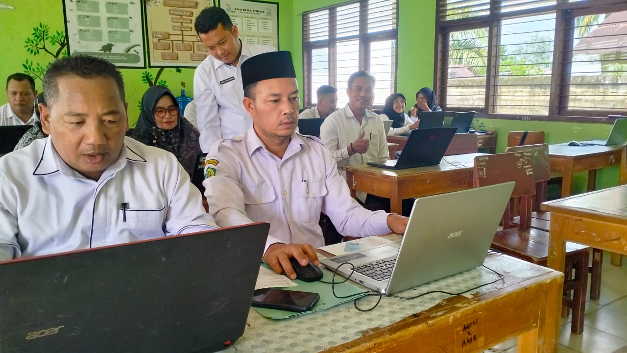 MAN 3 BUNGO MENGIKUTI ASESMEN KOMPETENSI GURU (AKG) TAHUN 2024 MAN 3 BUNGO MENGIKUTI ASESMEN KOMPETENSI GURU (AKG) TAHUN 2024