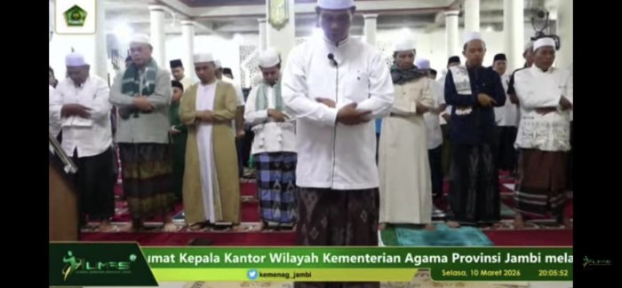 Kemenag Jambi Adakan Tarawih Bersama di BTN Lintas Asri Kemenag Jambi Adakan Tarawih Bersama di BTN Lintas Asri