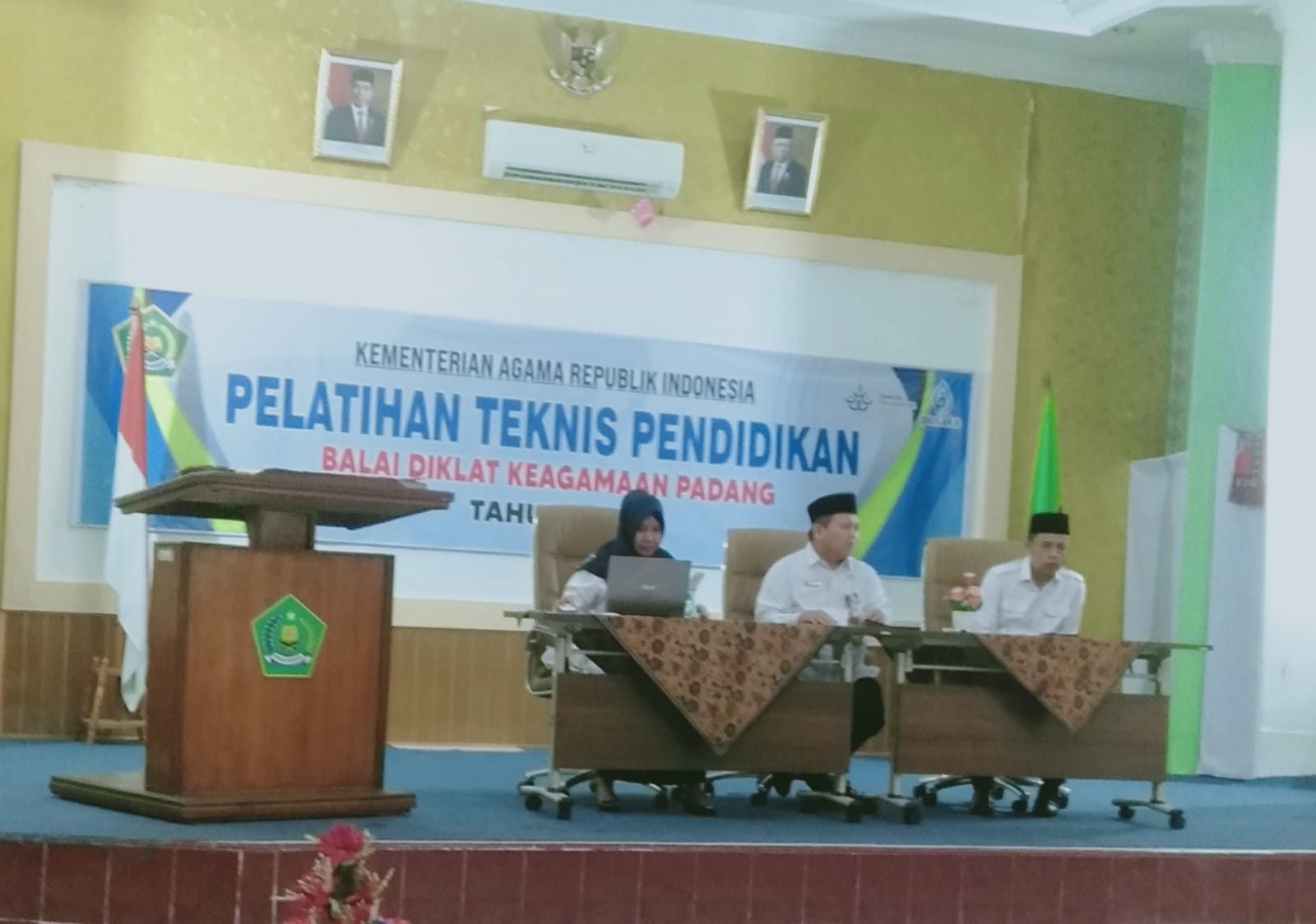 MAN 3 BUNGO MENGUTUS GURU MENGIKUTI DIKLAT DI BDK PADANG DALAM PENINGKATAN KOMPETENSI PENDIDIK