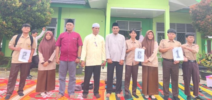 Tahapan Pemilihan OSIM, MAN 3 Bungo Gelar Pengambilan Nomor Urut Calon Ketua Tahapan Pemilihan OSIM, MAN 3 Bungo Gelar Pengambilan Nomor Urut Calon Ketua