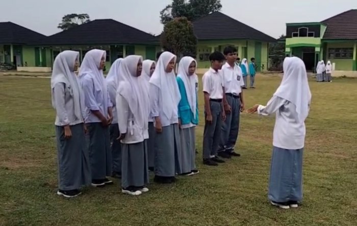 Paduan Suara Latihan Lagu Kebangsaan Indonesia Paduan Suara Latihan Lagu Kebangsaan Indonesia