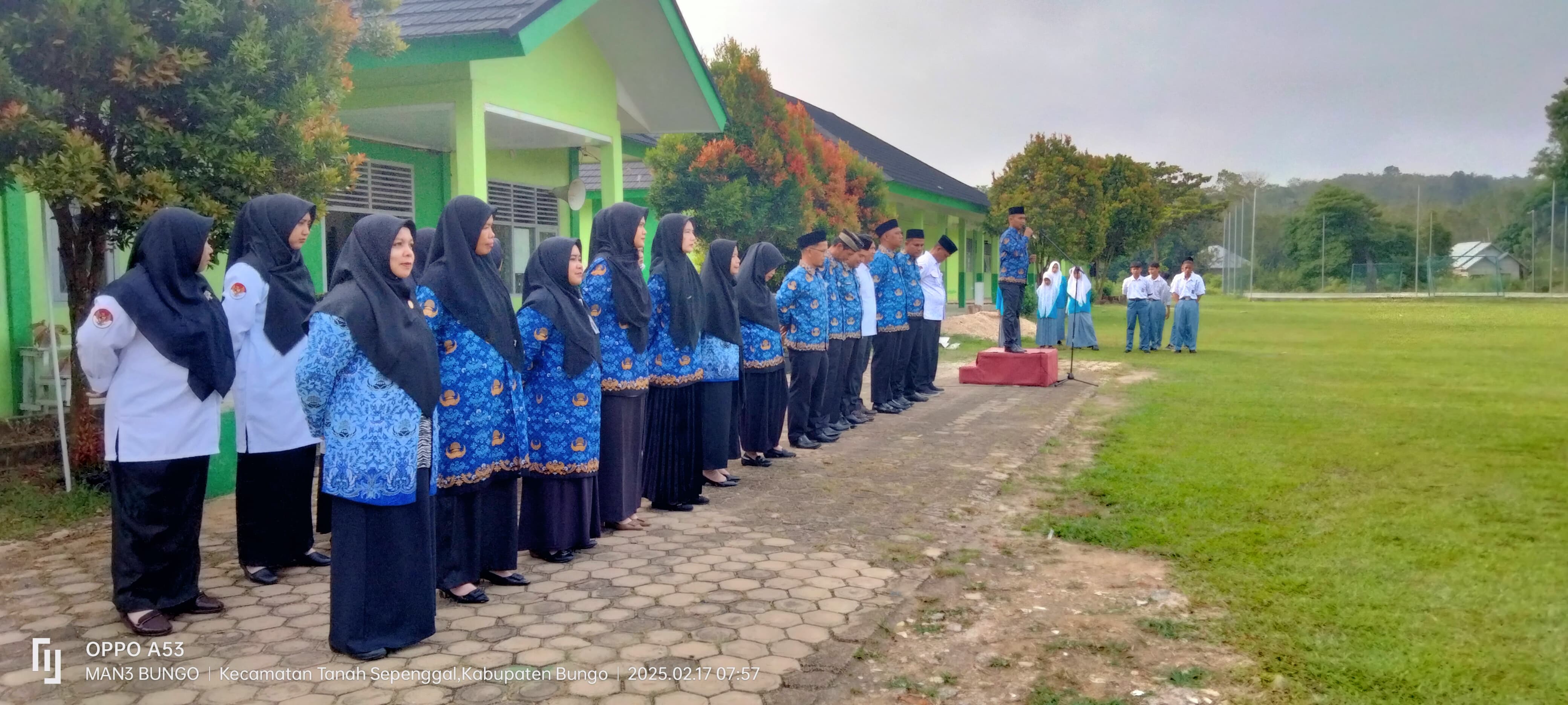 MAN 3 BUNGO LAKSANAKAN UPACARA HARI KESADARAN NASIONAL MAN 3 BUNGO LAKSANAKAN UPACARA HARI KESADARAN NASIONAL