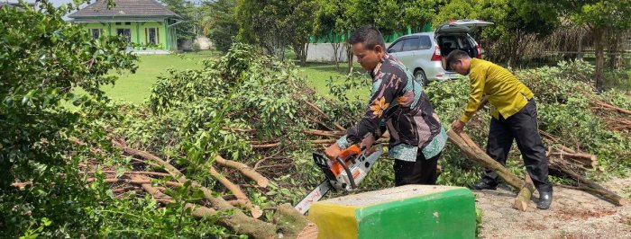 MAN 3 Bungo Tambah Fasilitas Parkir Motor untuk Tenaga Kependidikan MAN 3 Bungo Tambah Fasilitas Parkir Motor untuk Tenaga Kependidikan