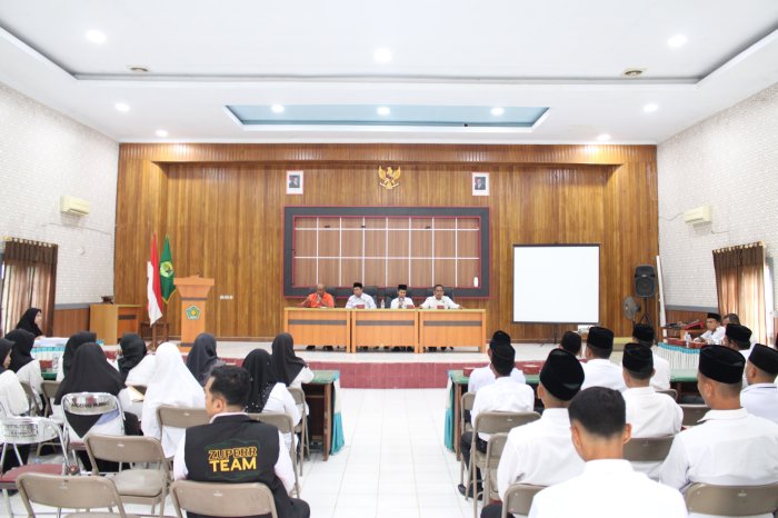 Optimalkan Pelayanan, Kepala MAN 3 Bungo Hadiri Penyerahan Kontrak Tenaga Outsourcing di Kemenag Bungo Optimalkan Pelayanan, Kepala MAN 3 Bungo Hadiri Penyerahan Kontrak Tenaga Outsourcing di Kemenag Bungo