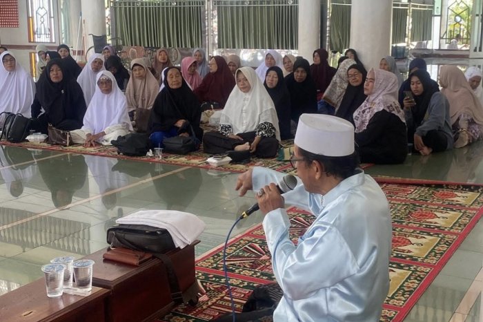 Warga Bungo Ikuti Manasik Haji Gratis di Masjid Agung Al Mubarak Muara Bungo