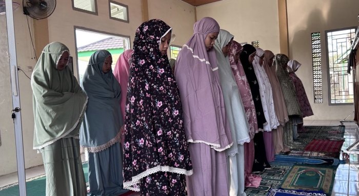 MAN 3 Bungo Bentuk Karakter Religius Lewat Shalat dhuhur Berjamaah