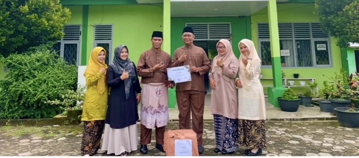 Tim Nyanyi Estafet MAN 3 Bungo Raih Juara Pertama