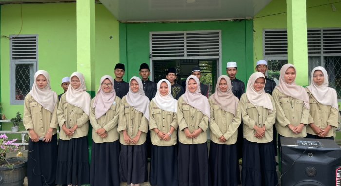 Anggota Rohis MAN 3 Bungo Meriahkan Acara Shalawatan Anggota Rohis MAN 3 Bungo Meriahkan Acara Shalawatan