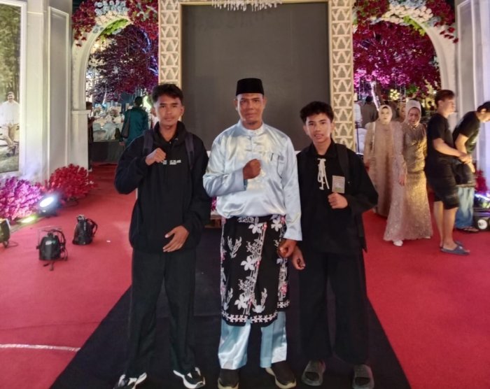 Siswa MAN 3 Bungo Tampil Memukau dengan Persembahan Pencak Silat di Acara Pernikahan Anak Mantan Bupati Bungo