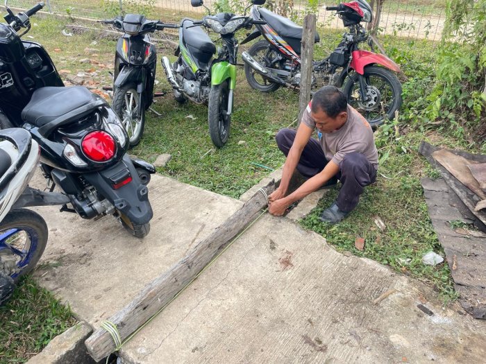 Petugas Keamanan MAN 3 Bungo Tertibkan Area Parkir Petugas Keamanan MAN 3 Bungo Tertibkan Area Parkir