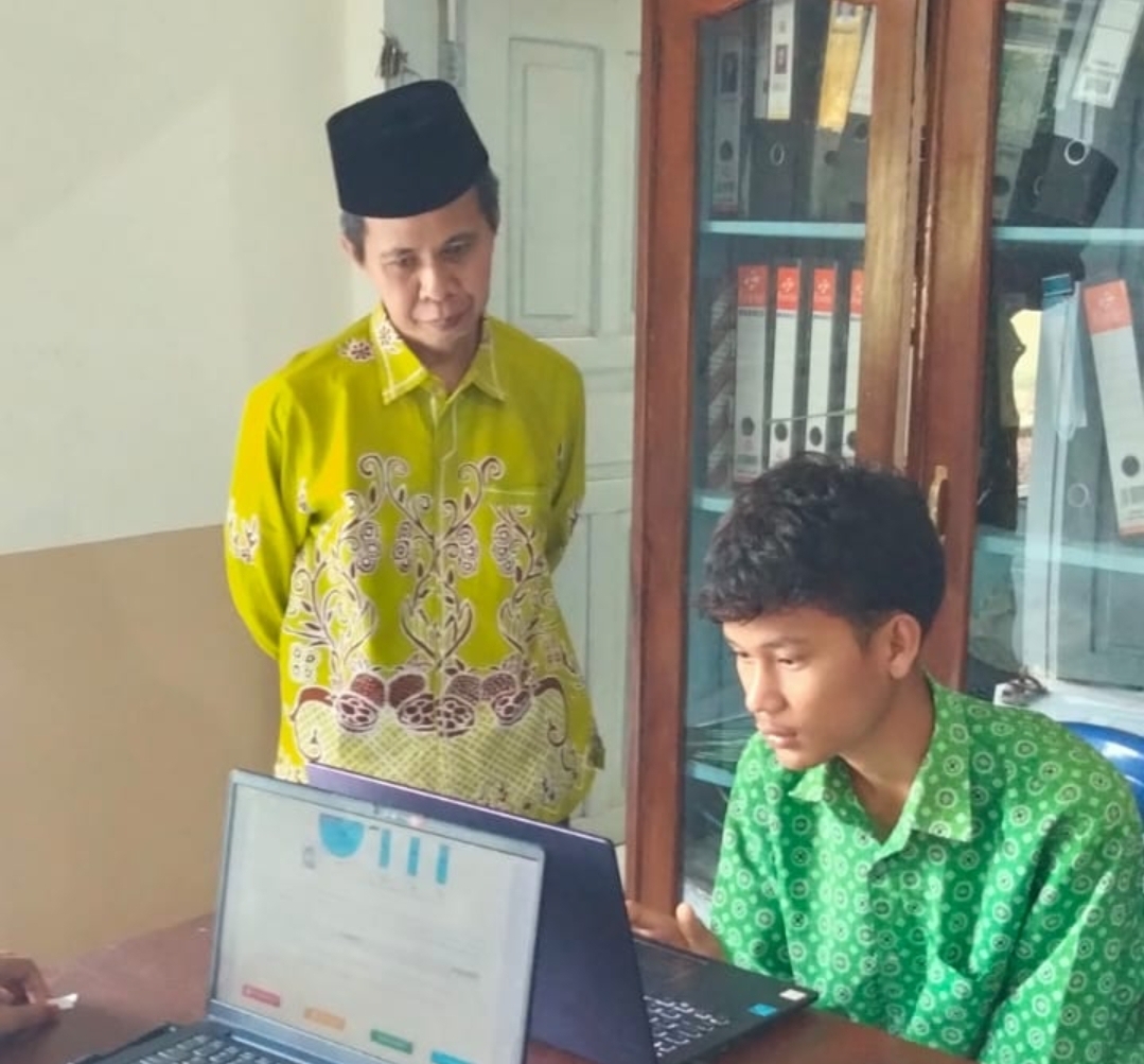 Kepala Kemenag Bungo Monitoring Pelaksanaan ANBK di MAN 3 Bungo