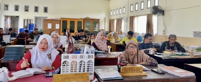 MAN 3 Bungo Gelar Rapat Kelulusan Kelas XII Tahun Pelajaran 2025/2026
