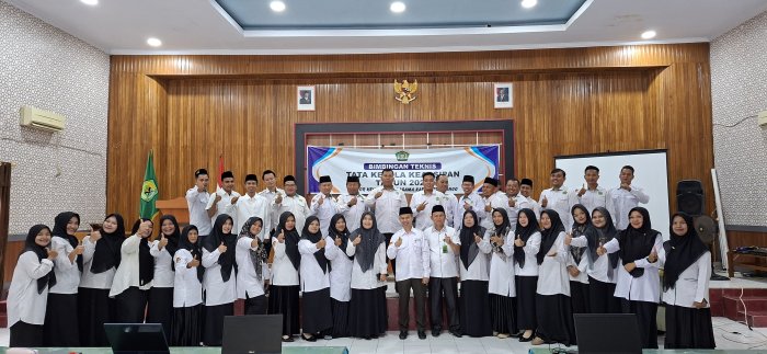 Tingkatkan Profesionalisme, ASN MAN 3 Bungo Hadiri Pelatihan Kearsipan di Aula Kemenag Bungo