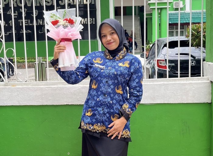 Suci Febriani, S. Sn Resmi Dilantik sebagai PNS di MAN 3 Bungo Suci Febriani, S. Sn Resmi Dilantik sebagai PNS di MAN 3 Bungo
