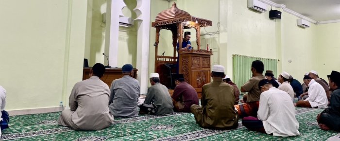 Memahami Smiling Depression dan Cara Mengatasinya Memahami Smiling Depression dan Cara Mengatasinya